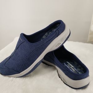 Skechers Navy Sneakers Slides Relaxed Fit Size 7